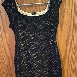 Connected black & cream dress NWT size 6